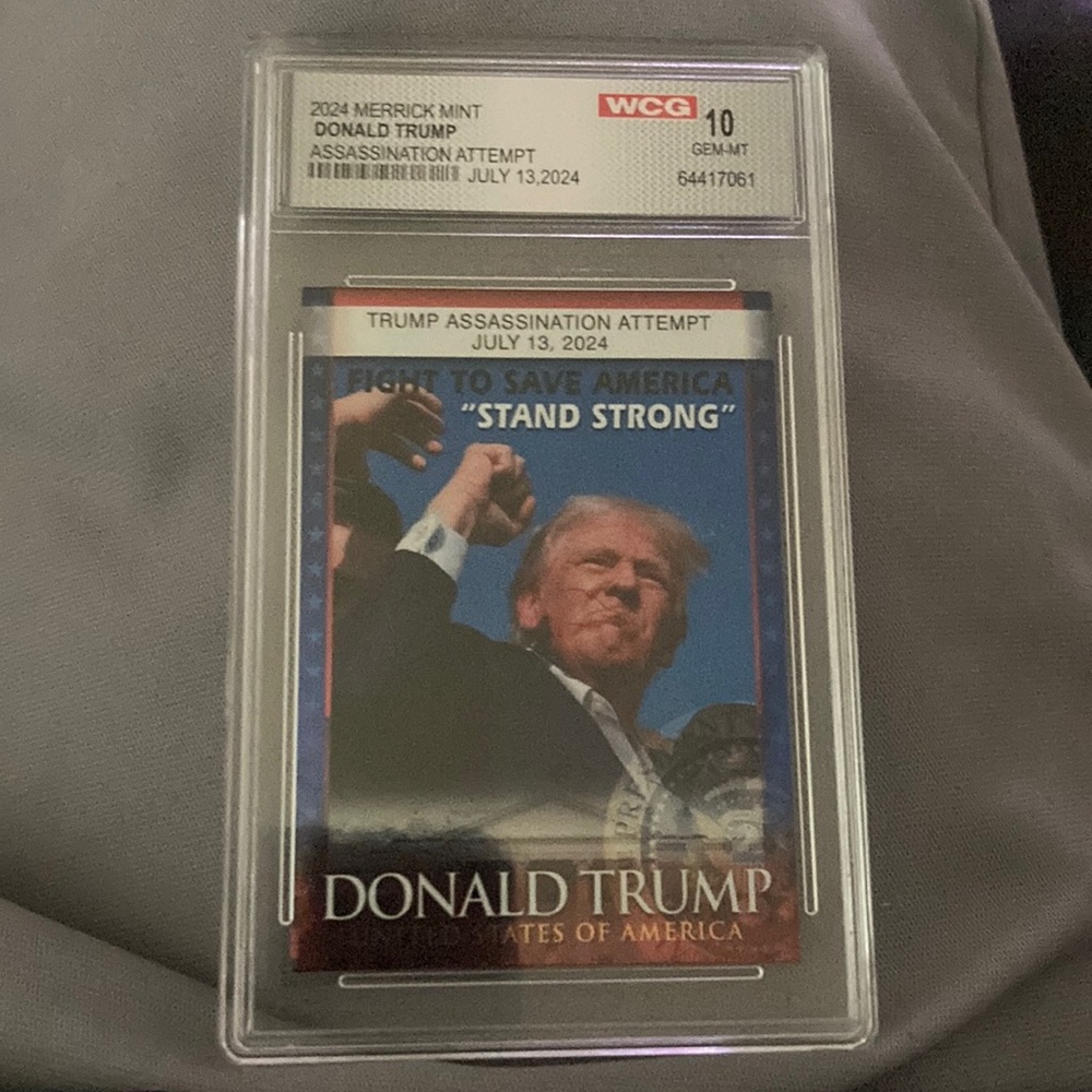 Donald Trump Collectible Card